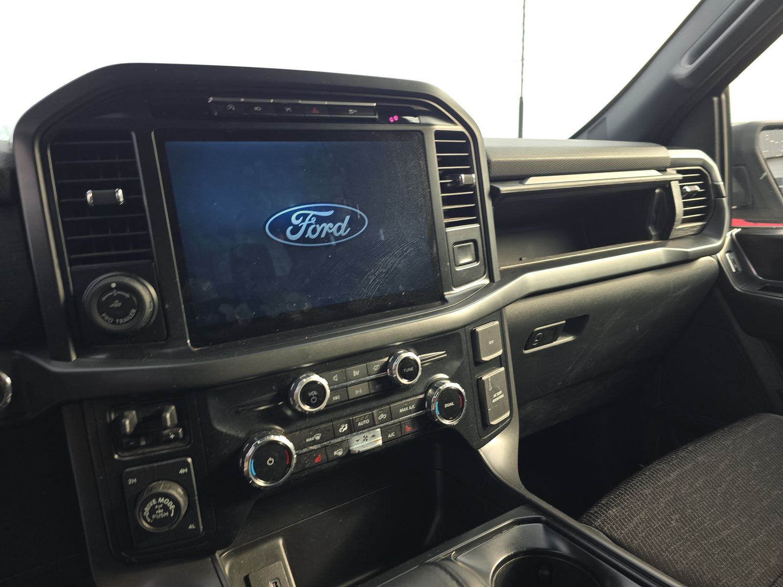 2024 Ford F-150 XLT AWD