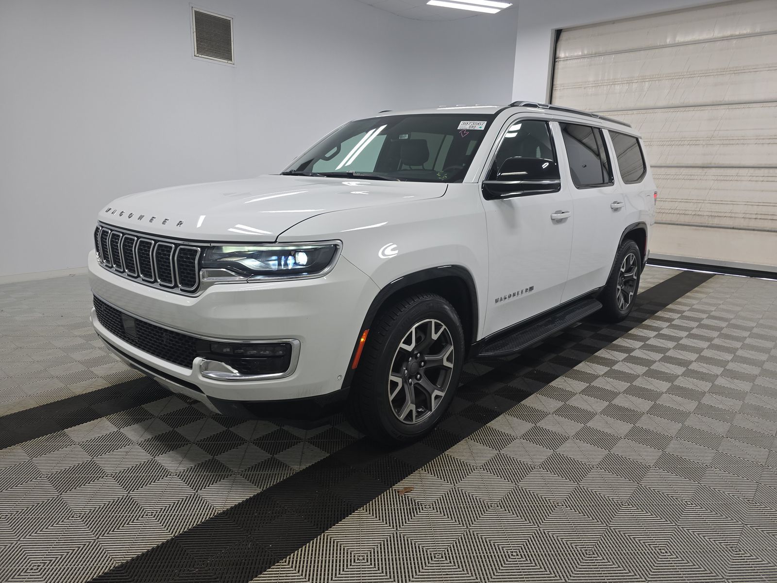 2024 Jeep Wagoneer Series III's photo