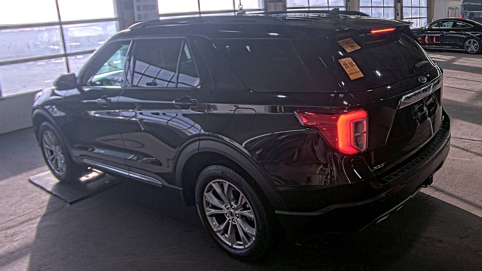 2022 Ford Explorer XLT AWD