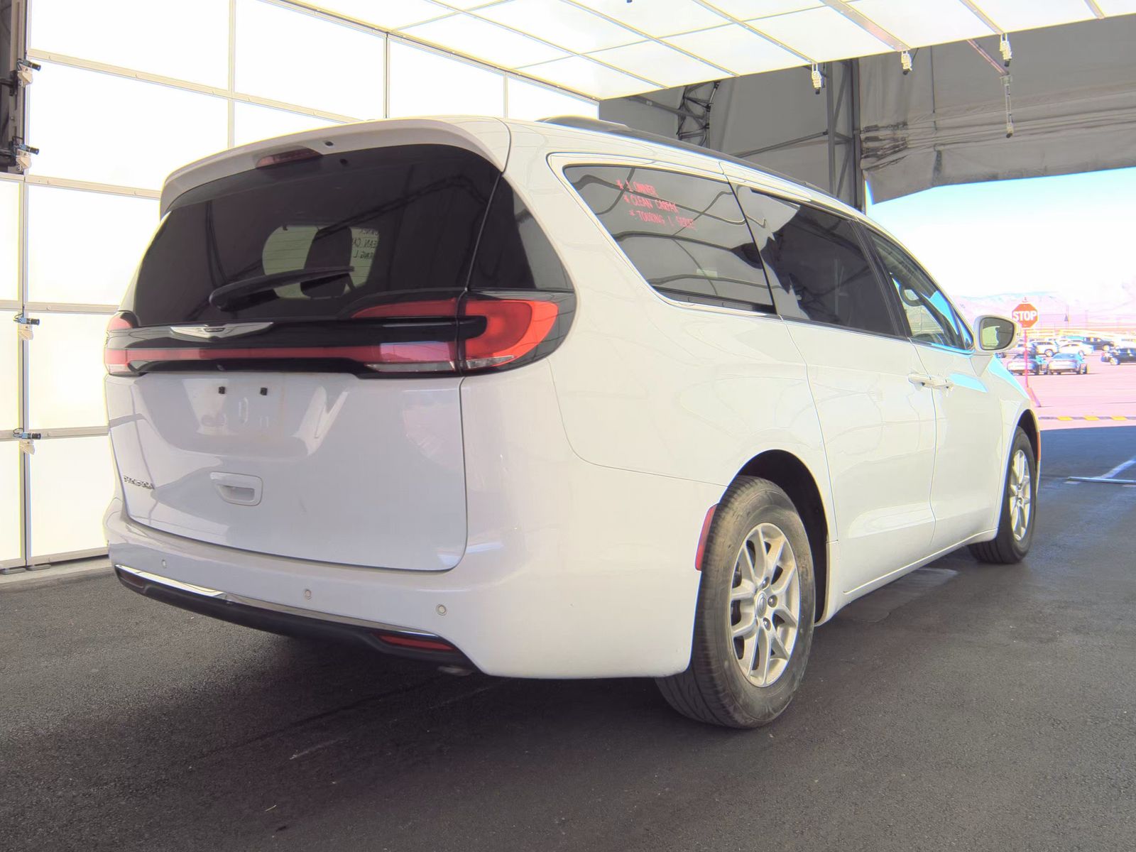 2022 Chrysler Pacifica Touring L FWD