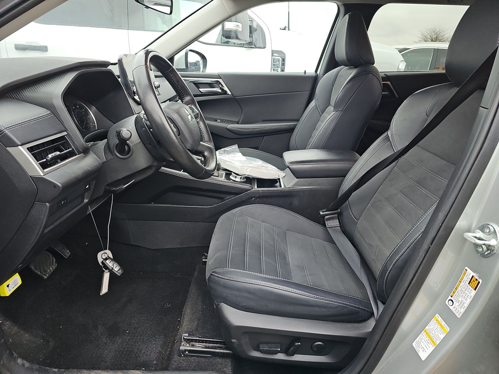 2024 Mitsubishi Outlander SE AWD