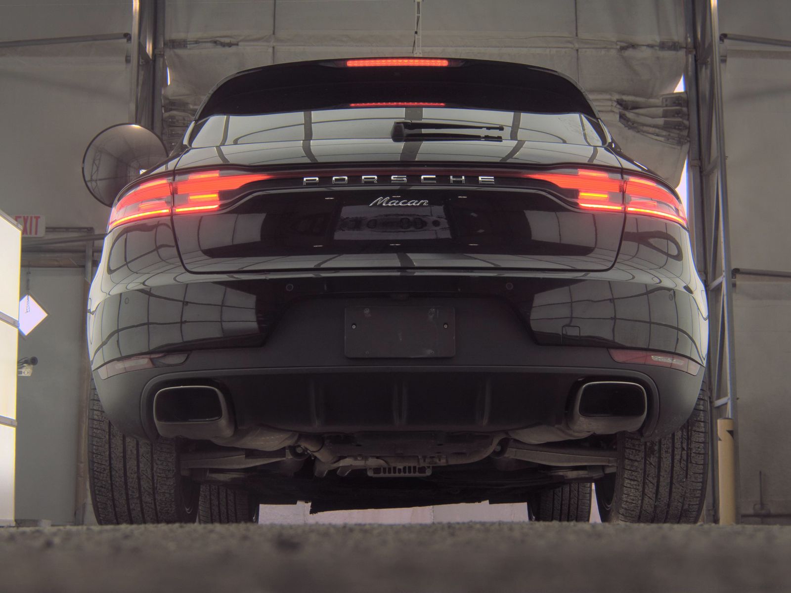 2021 Porsche Macan Base AWD