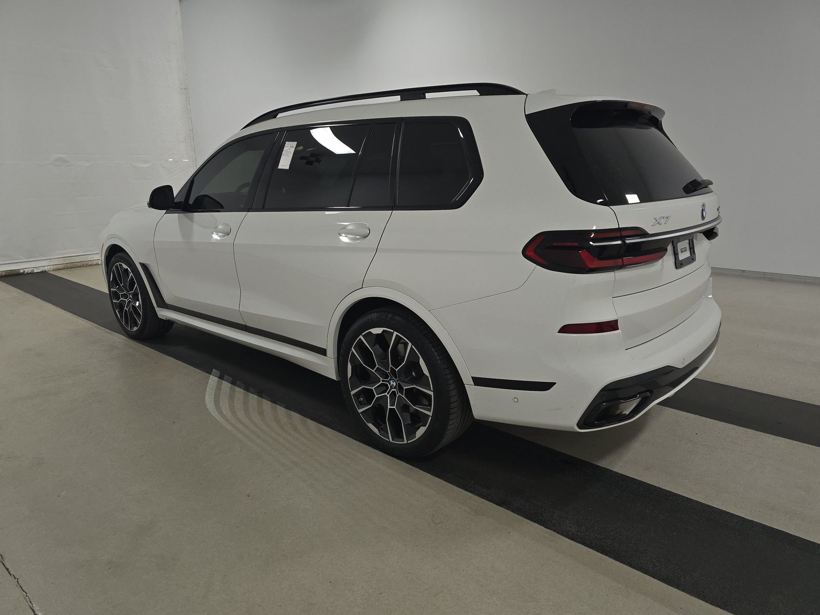 2023 BMW X7 xDrive40i AWD