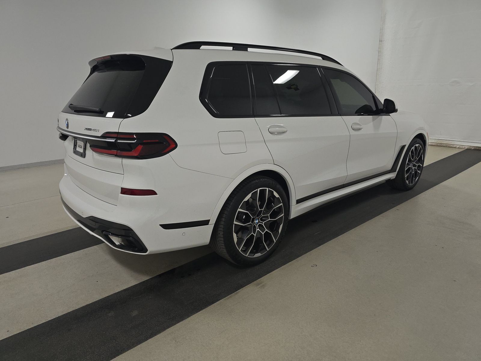 2023 BMW X7 xDrive40i AWD