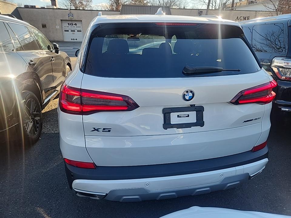 2022 BMW X5 xDrive40i AWD