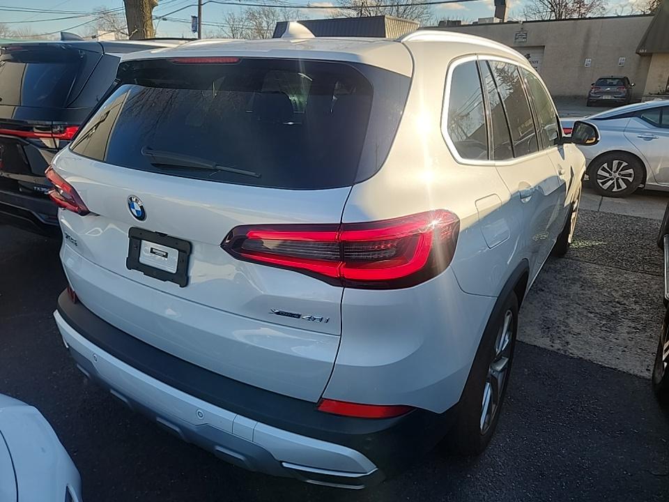 2022 BMW X5 xDrive40i AWD