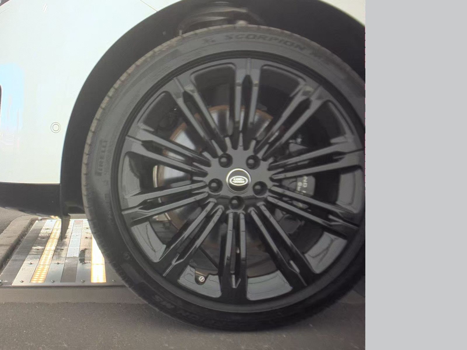 2025 Land Rover Range Rover Autobiography AWD