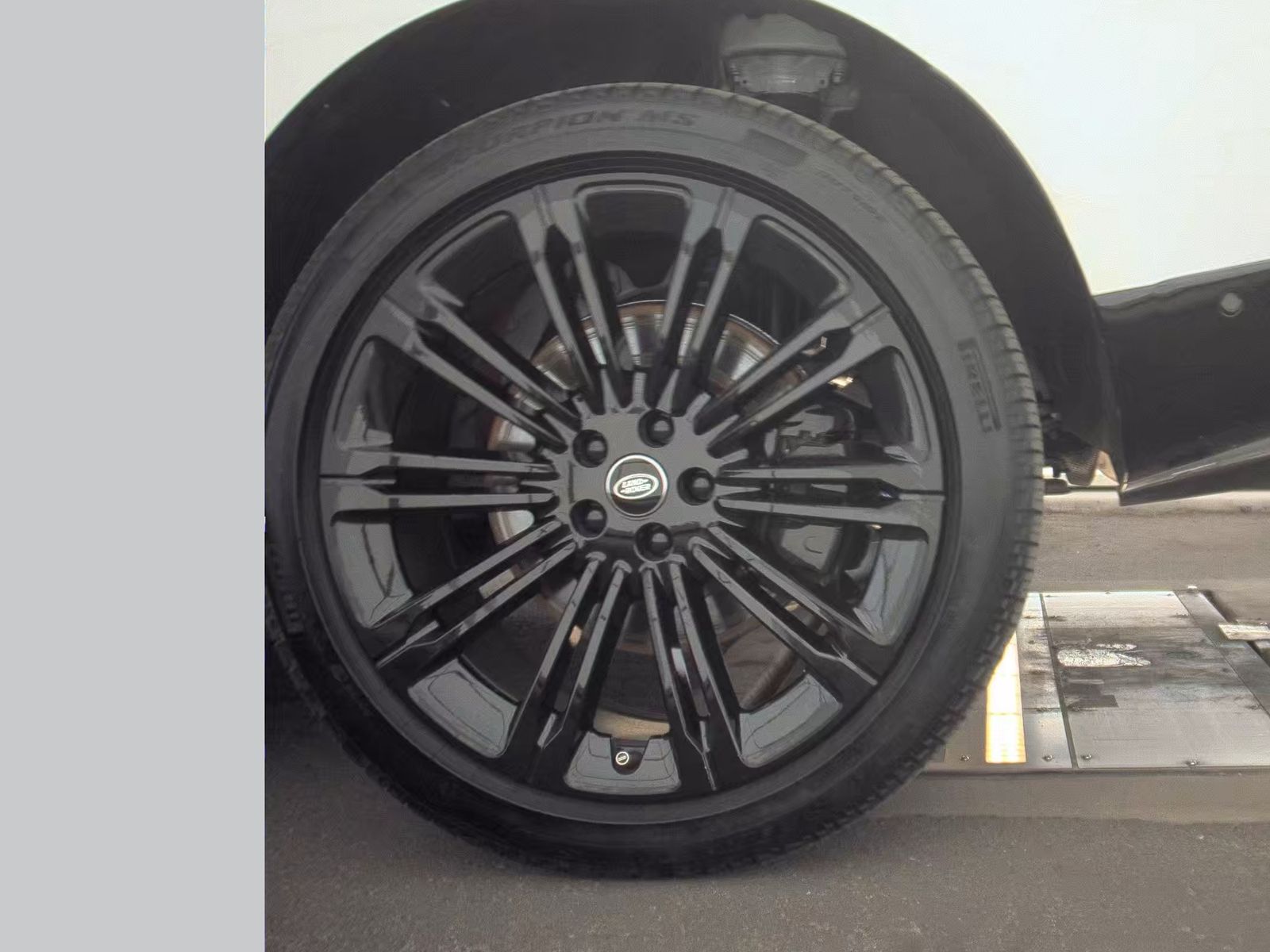 2025 Land Rover Range Rover Autobiography AWD