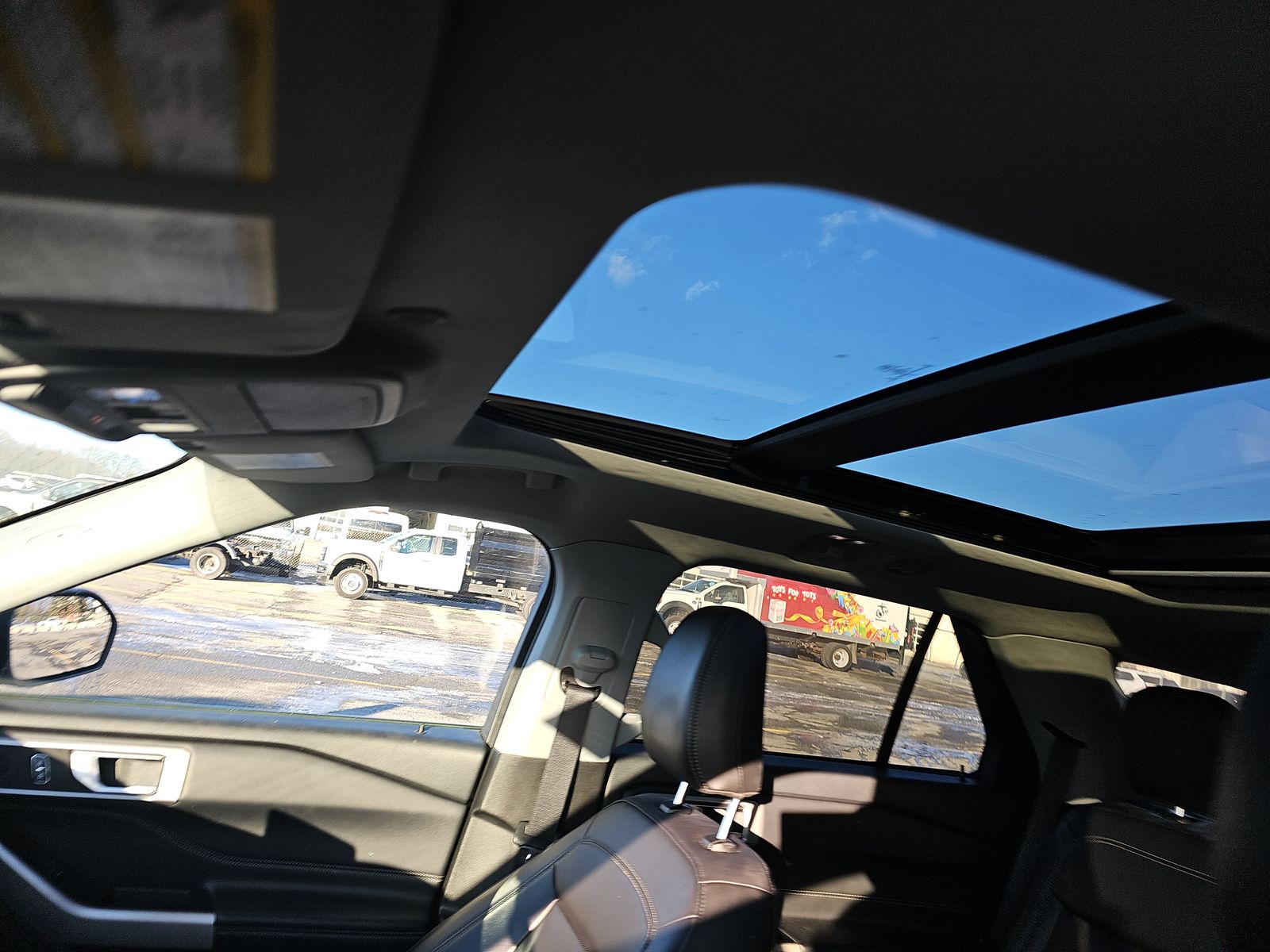 2023 Ford Explorer XLT AWD