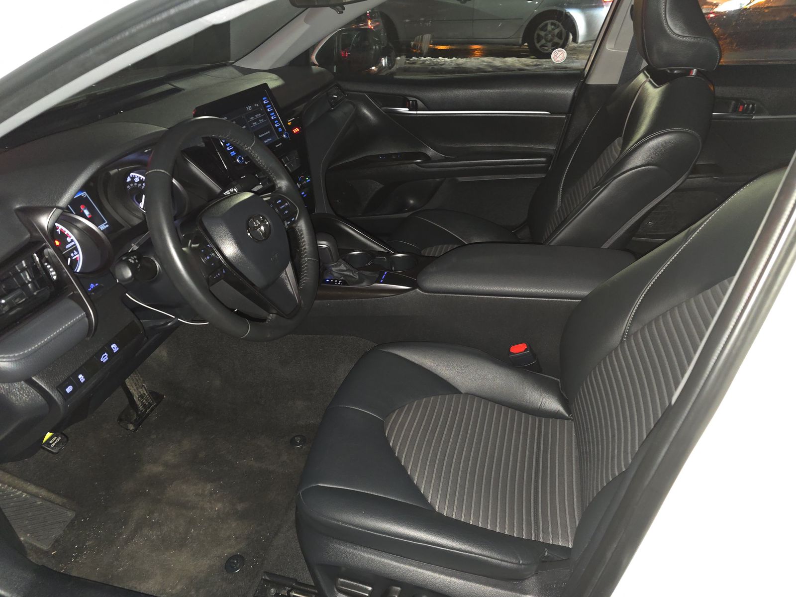 2023 Toyota Camry SE FWD