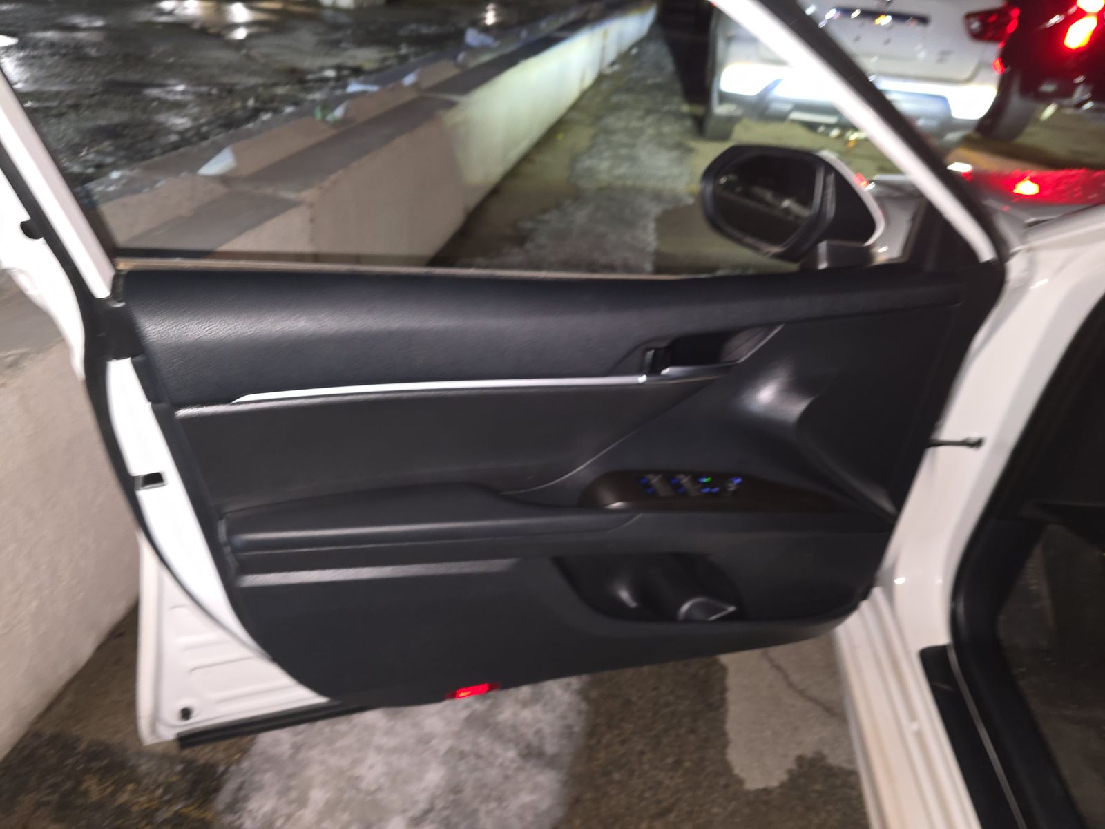 2023 Toyota Camry SE FWD