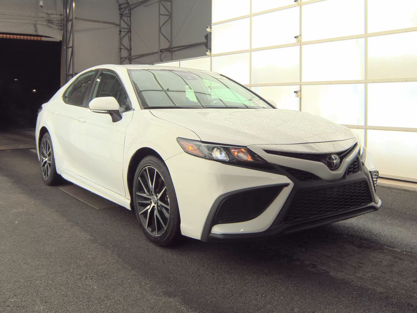 2023 Toyota Camry SE FWD