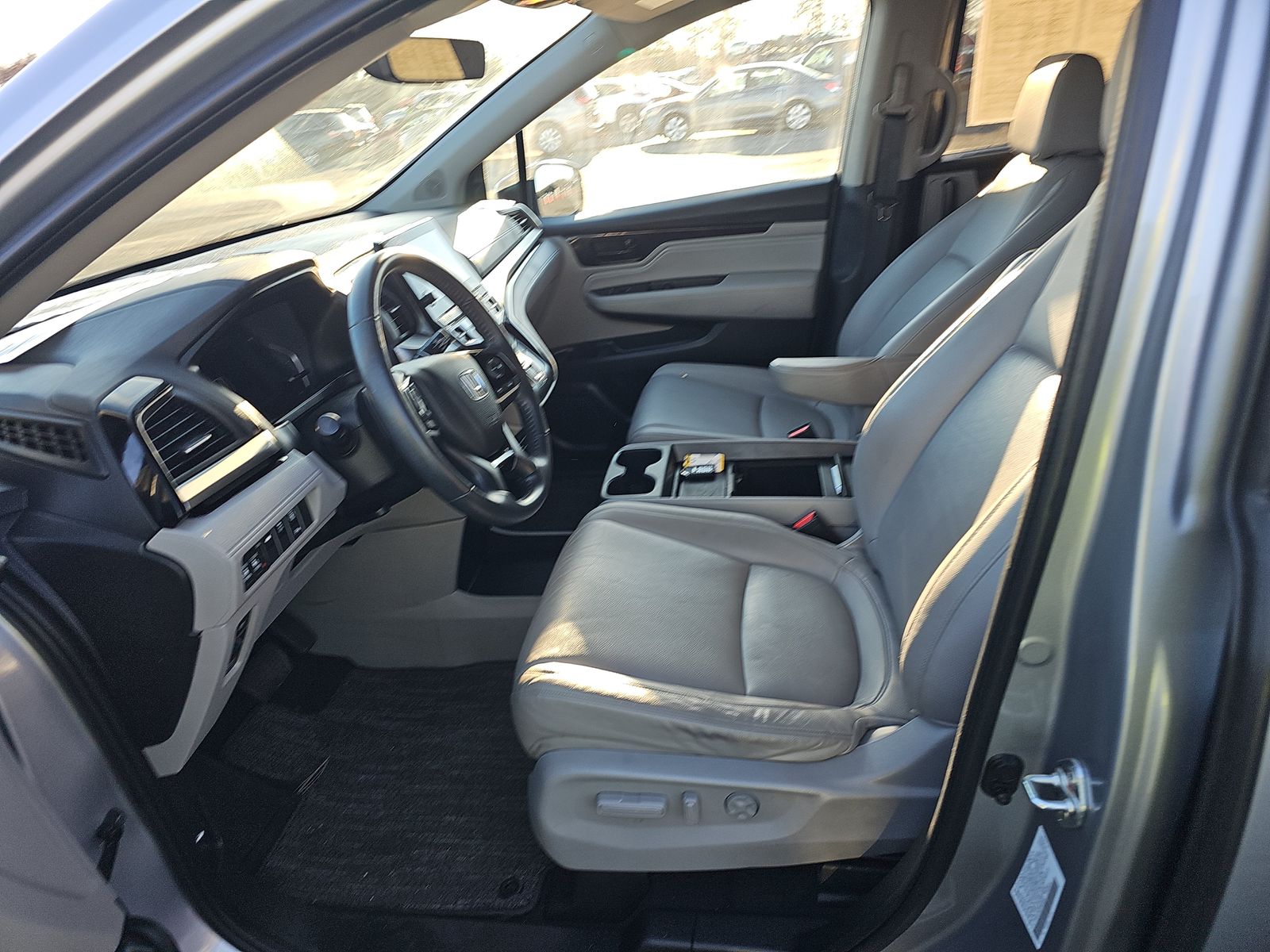 2023 Honda Odyssey Touring FWD