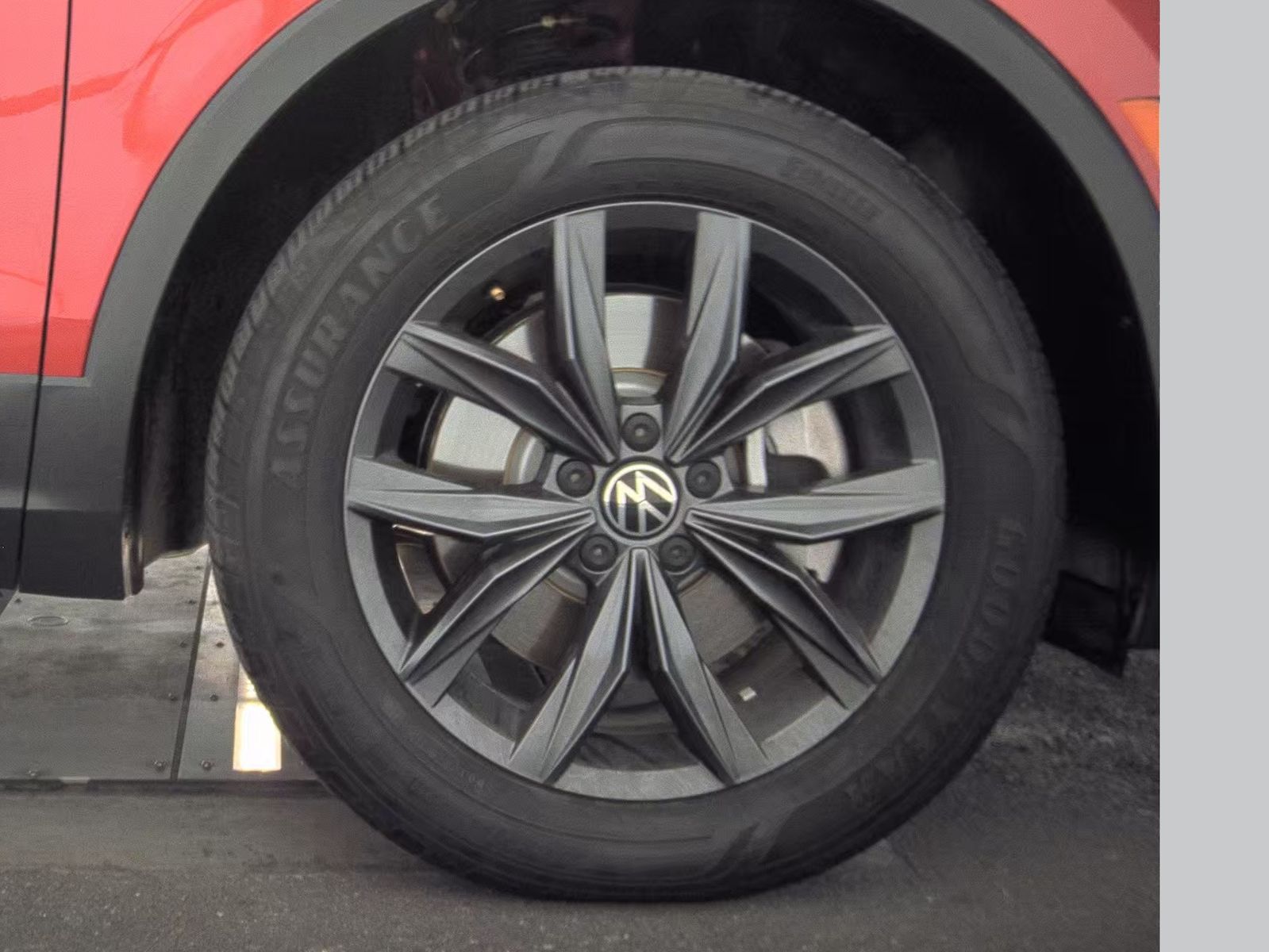 2022 Volkswagen Tiguan 2.0T SE AWD