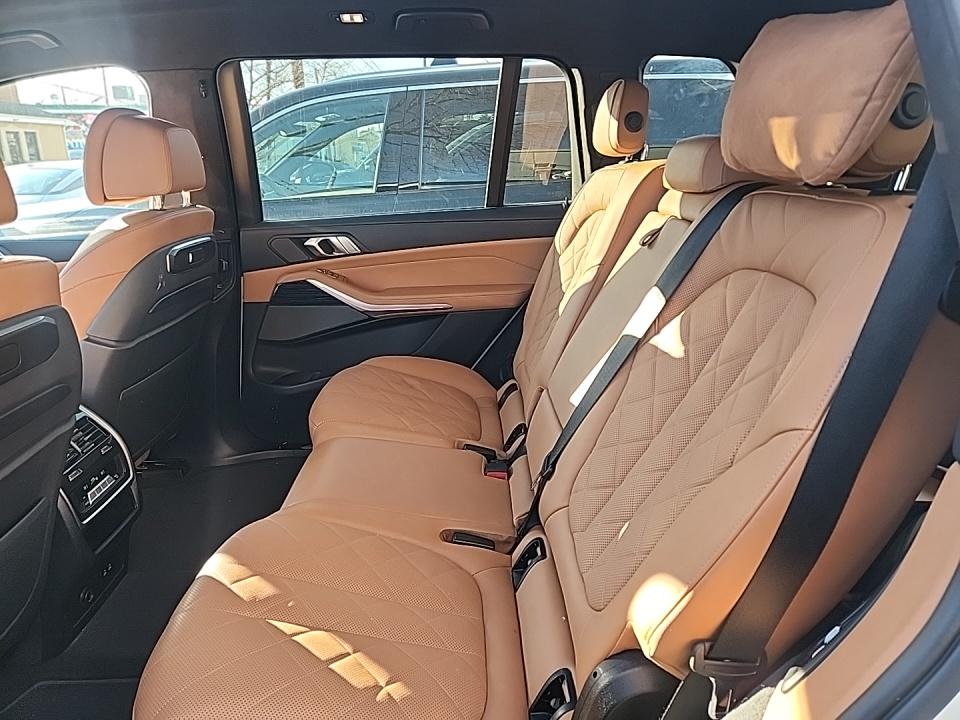 2023 BMW X7 xDrive40i AWD