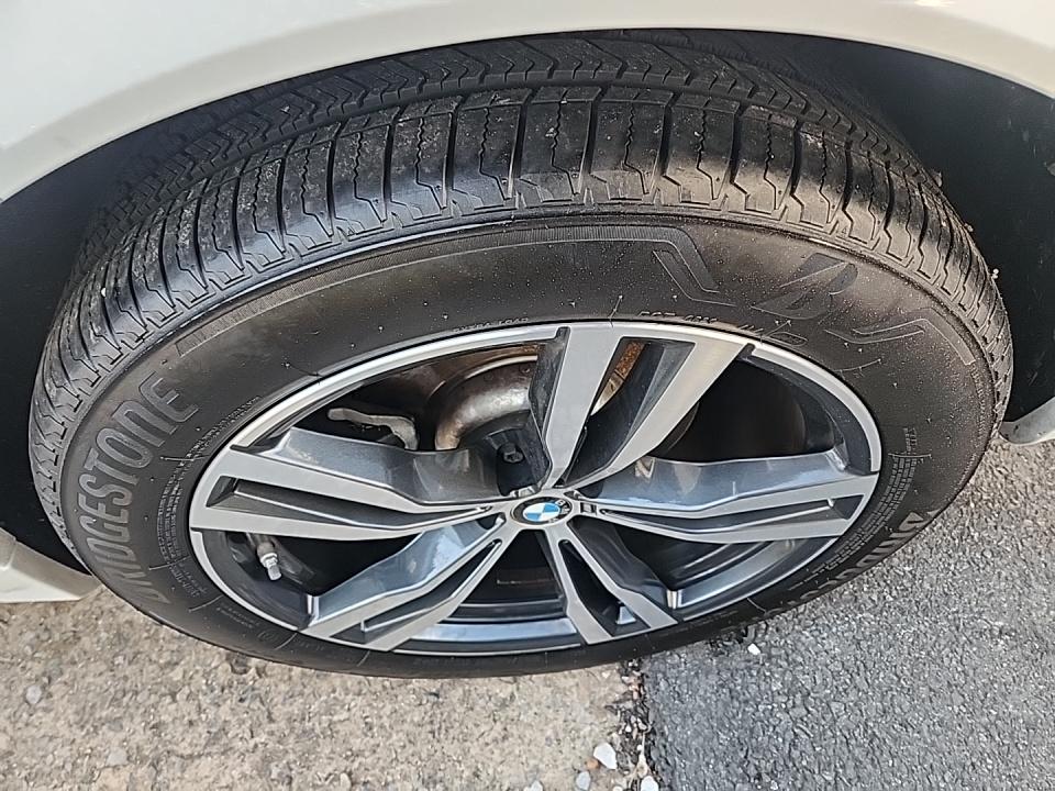 2023 BMW X7 xDrive40i AWD