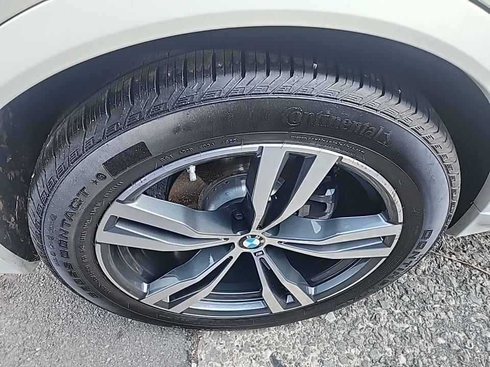 2023 BMW X7 xDrive40i AWD