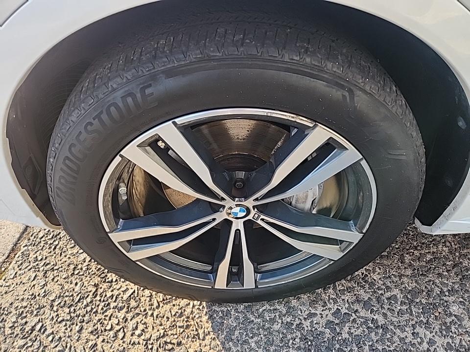 2023 BMW X7 xDrive40i AWD