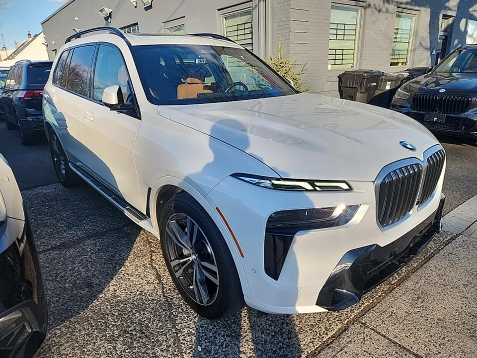 2023 BMW X7 xDrive40i AWD