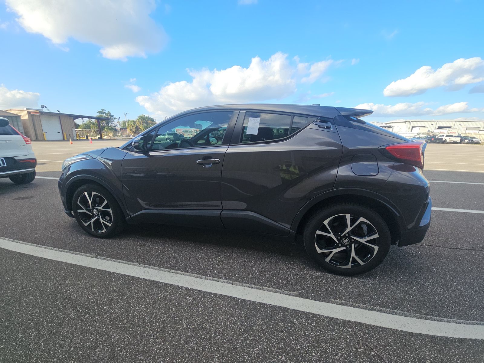 2021 Toyota C-HR XLE FWD