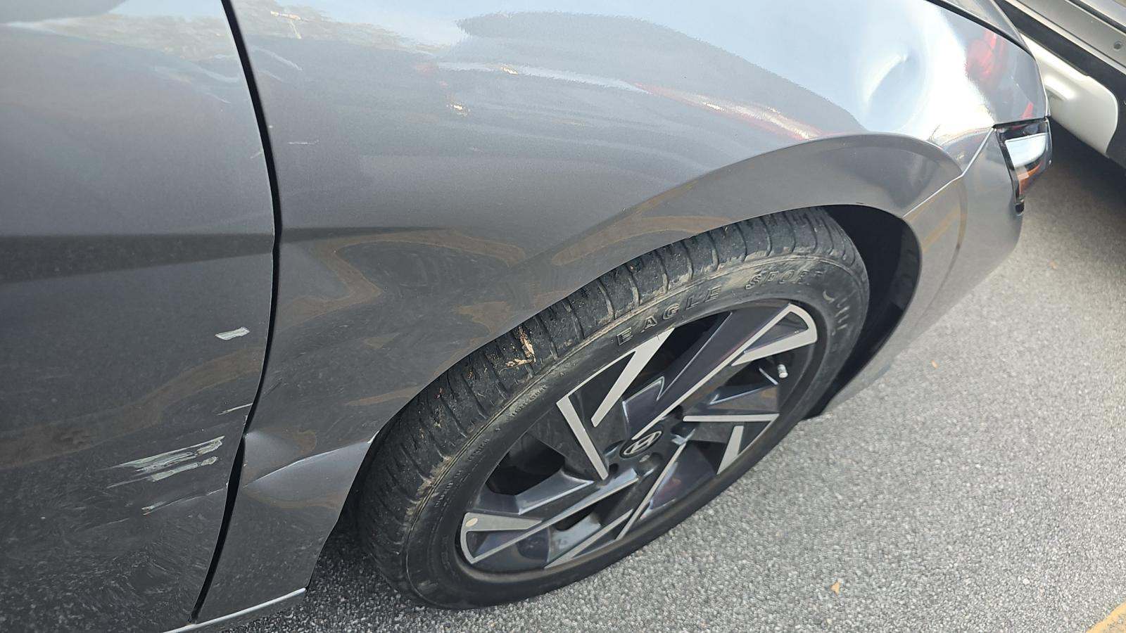 2024 Hyundai Elantra SEL FWD