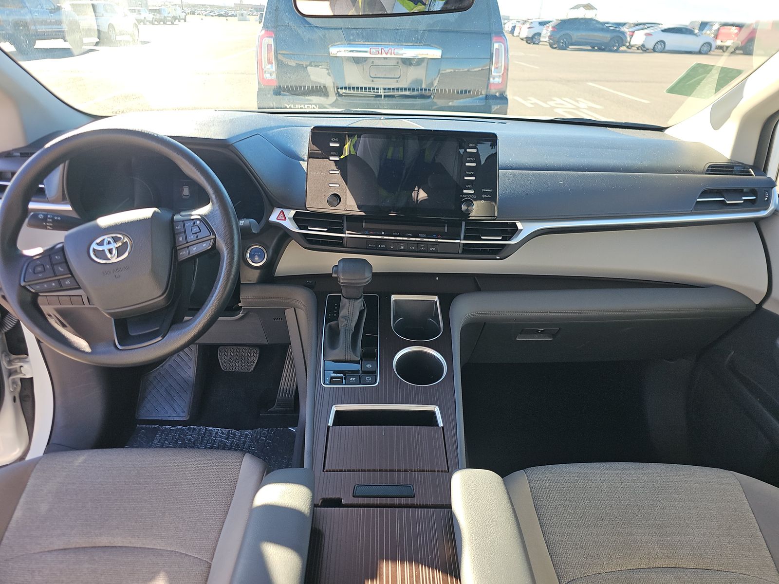 2024 Toyota Sienna LE AWD