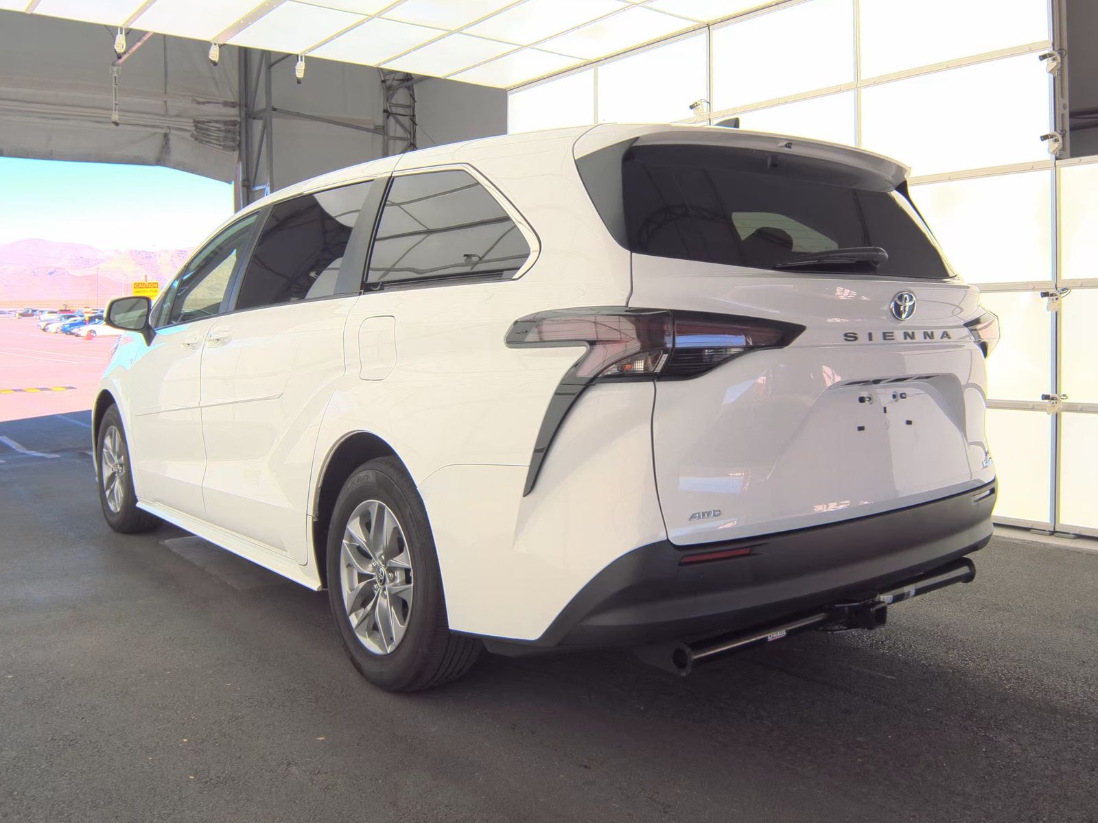 2024 Toyota Sienna LE AWD