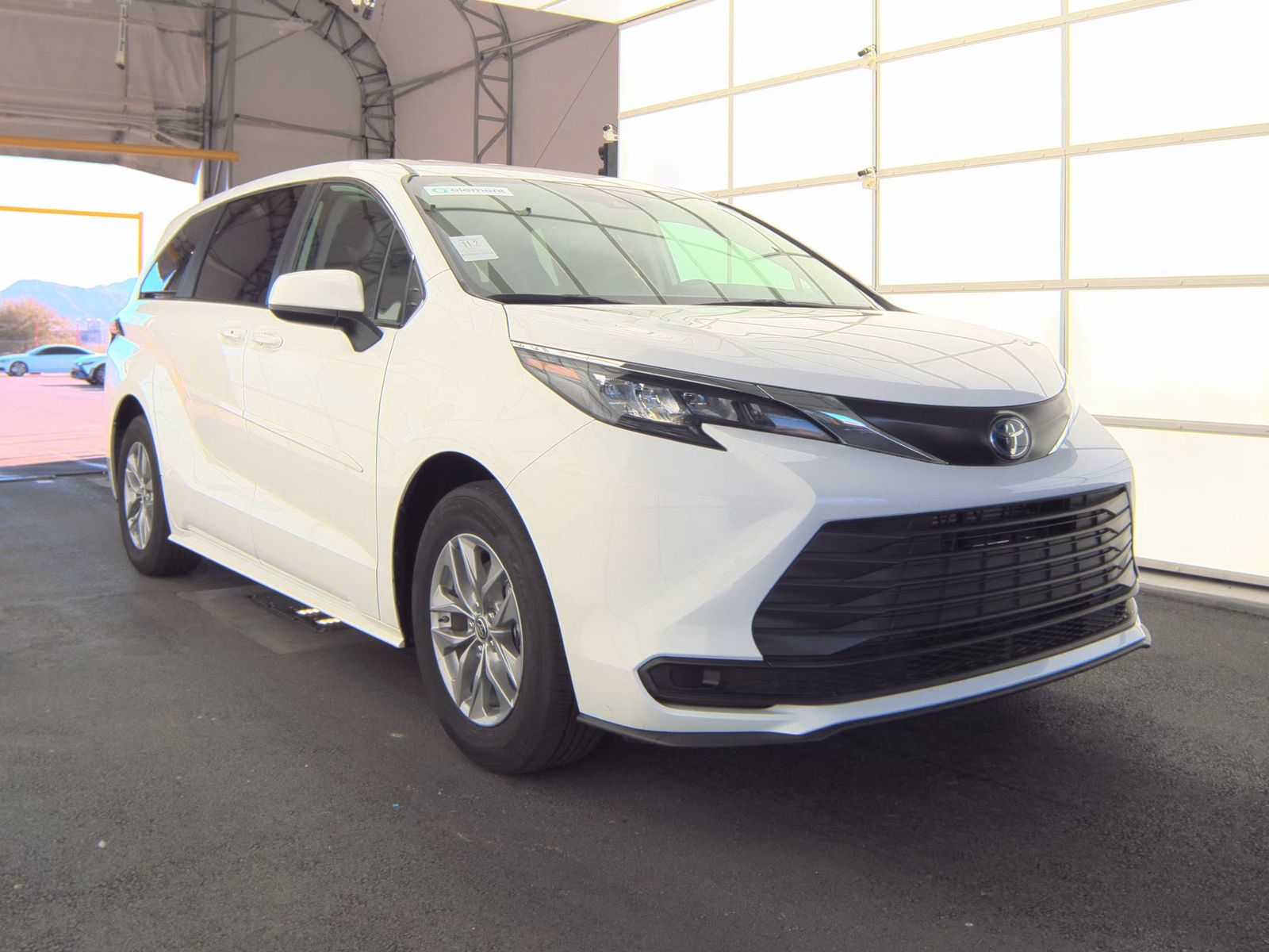 2024 Toyota Sienna LE AWD