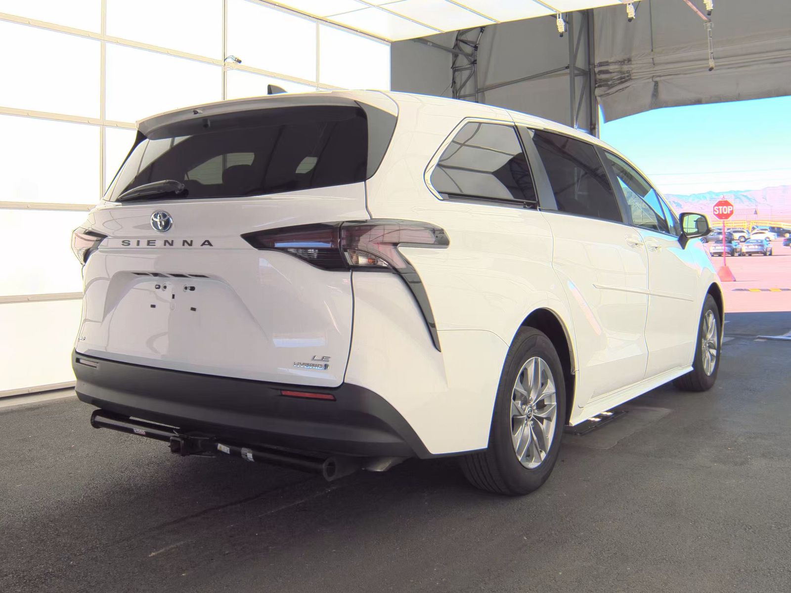 2024 Toyota Sienna LE AWD