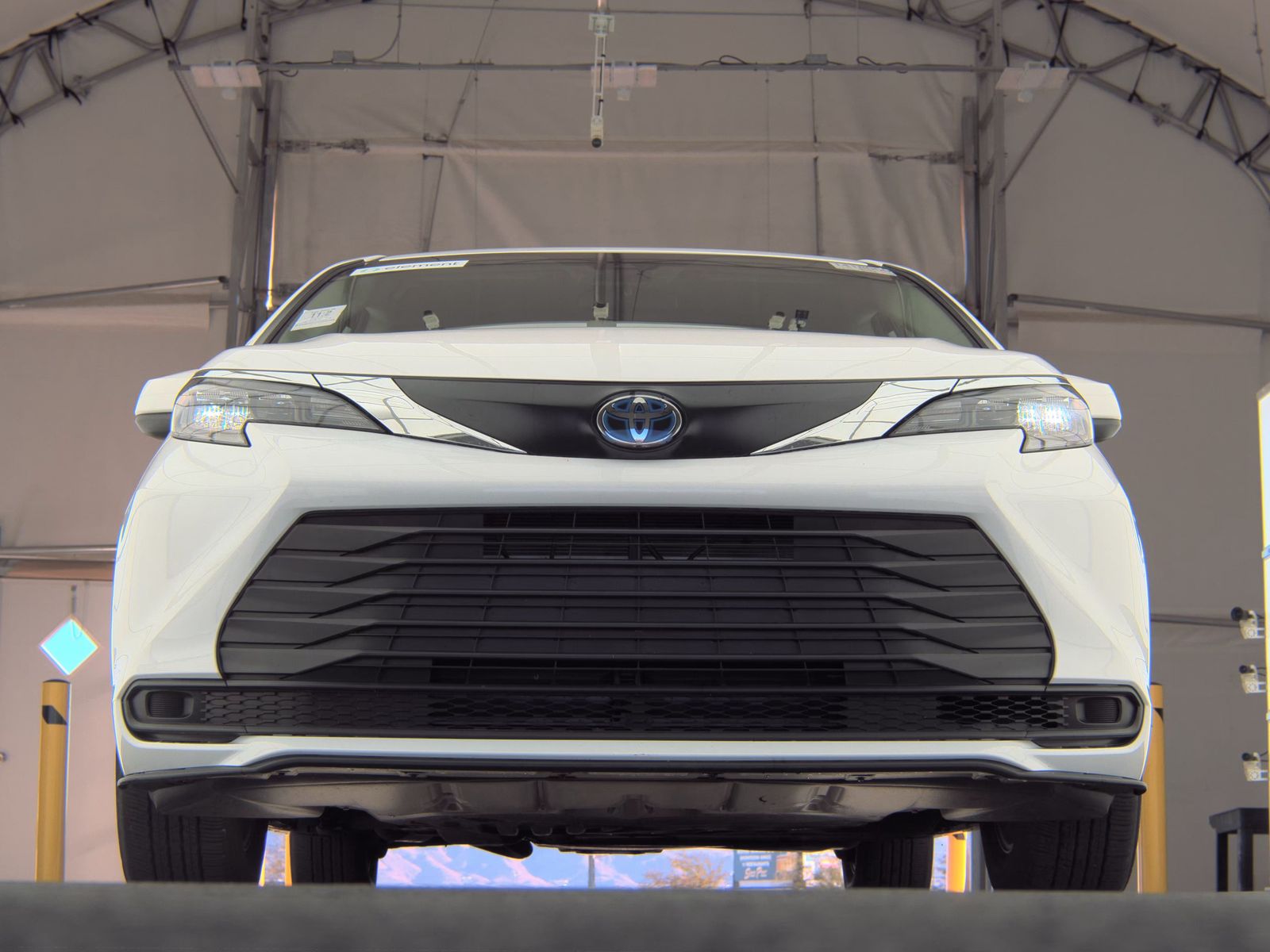 2024 Toyota Sienna LE AWD