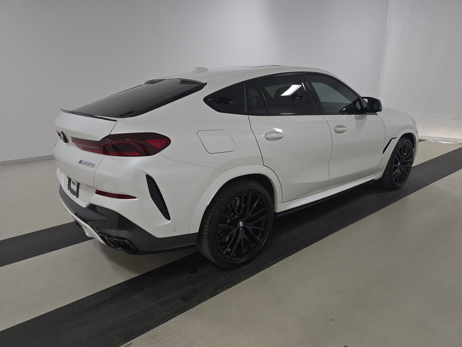 2025 BMW X6 M60i xDrive AWD