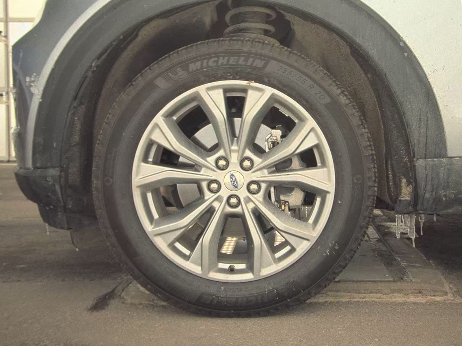 2023 Ford Explorer XLT AWD