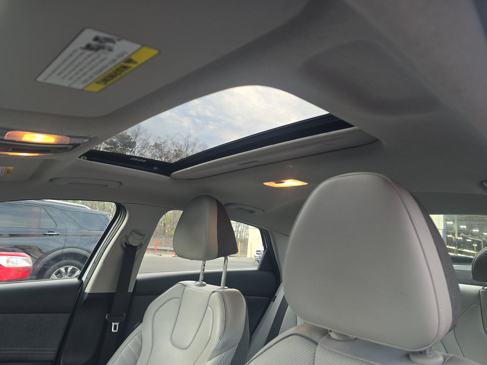 2024 Hyundai Elantra Limited FWD