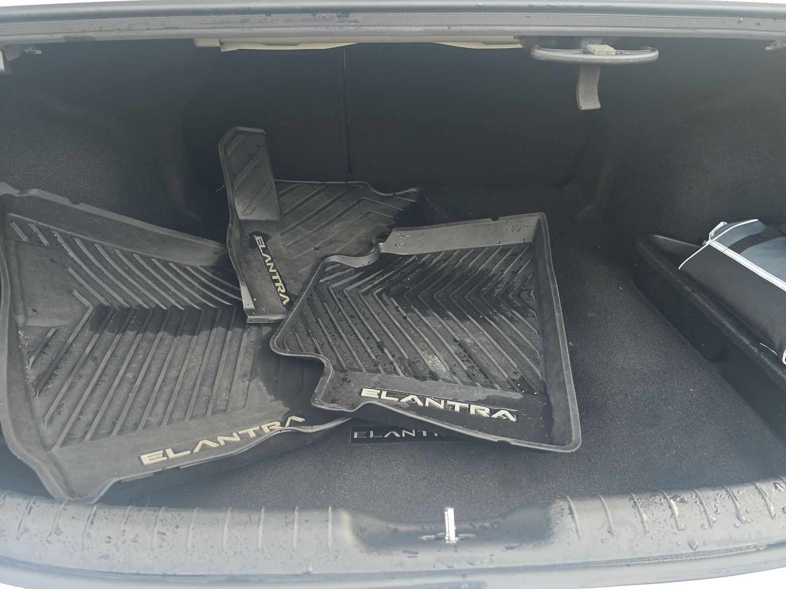 2024 Hyundai Elantra Limited FWD