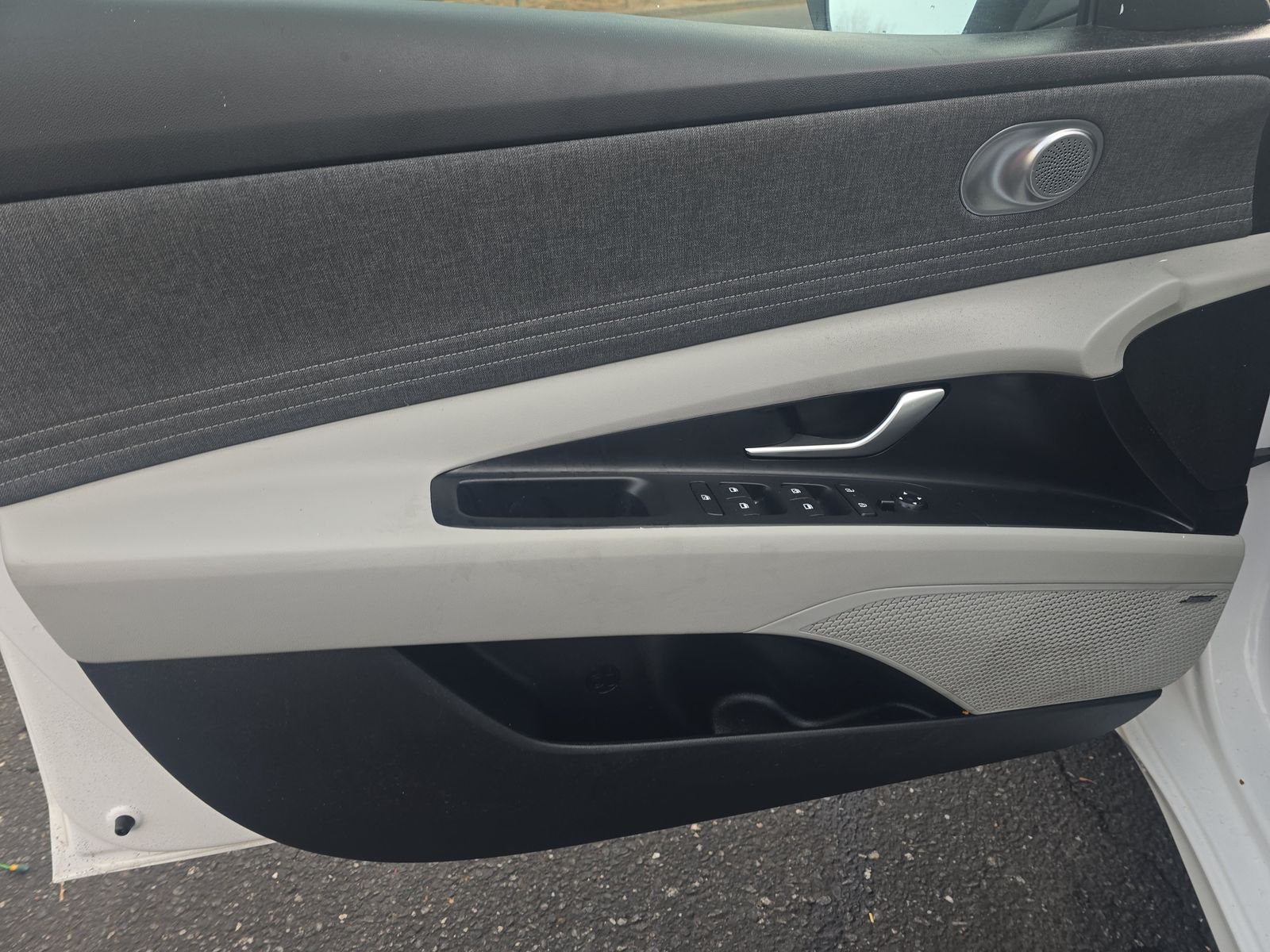 2024 Hyundai Elantra Limited FWD