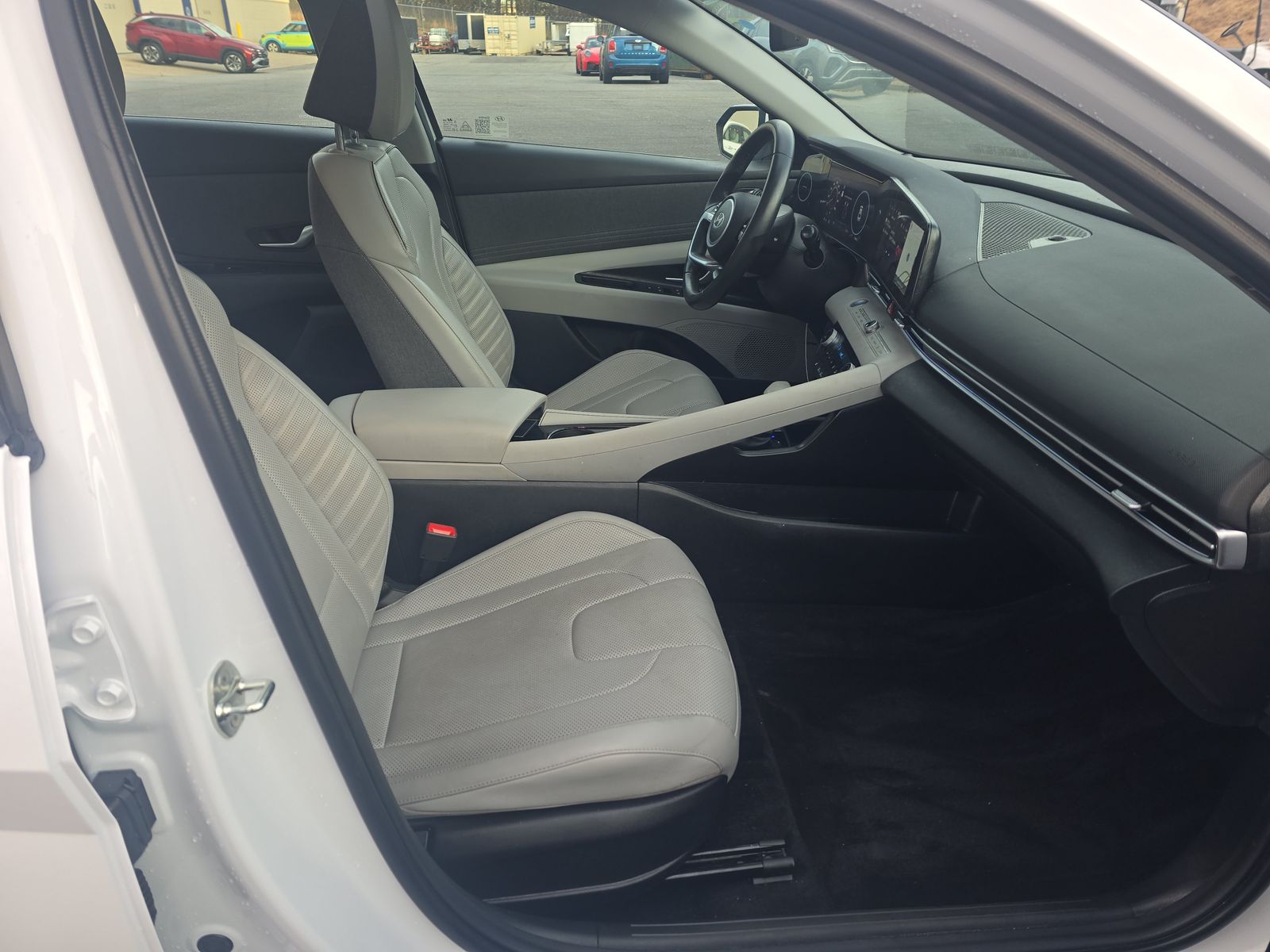 2024 Hyundai Elantra Limited FWD