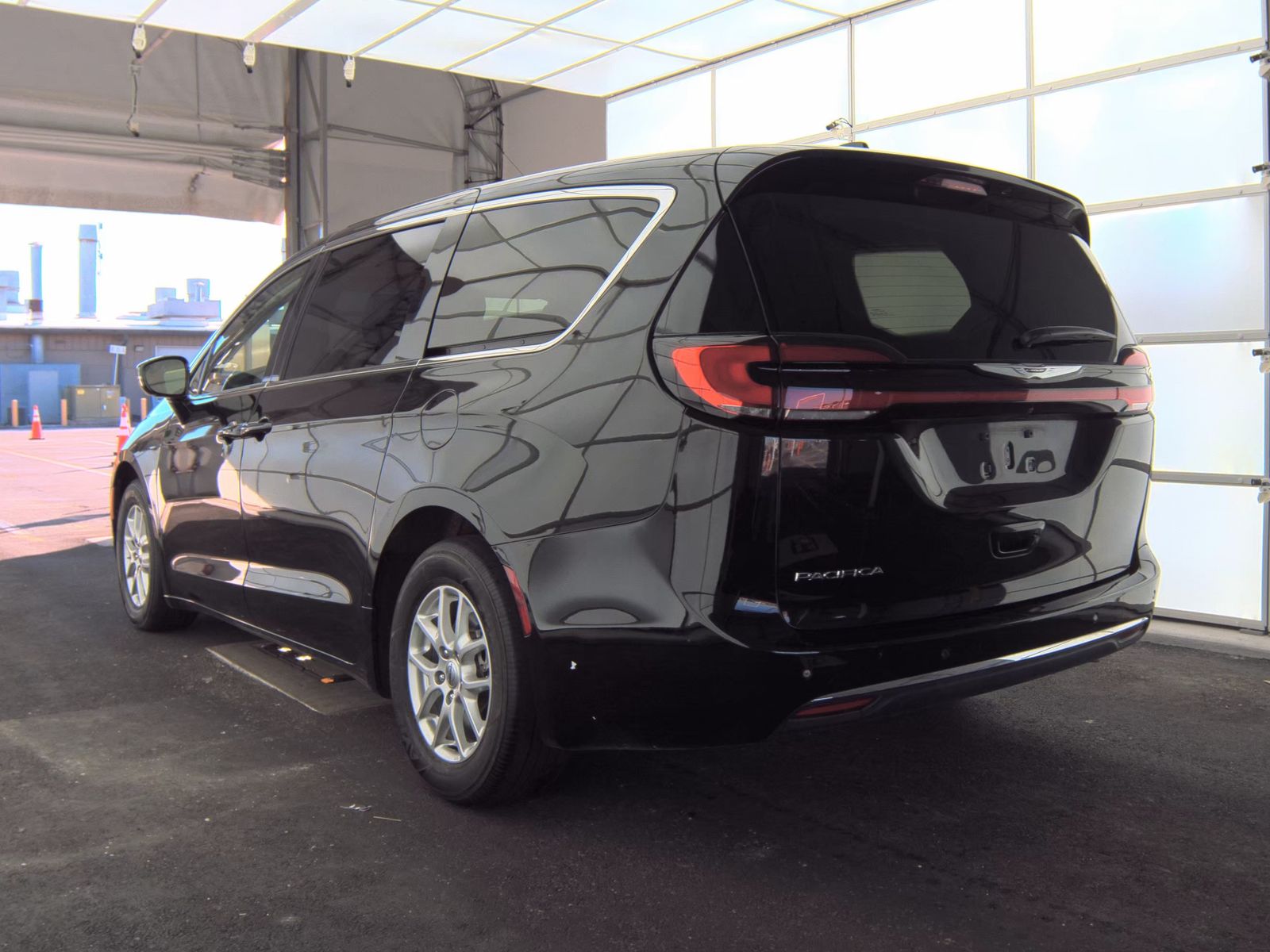 2024 Chrysler Pacifica Touring L FWD