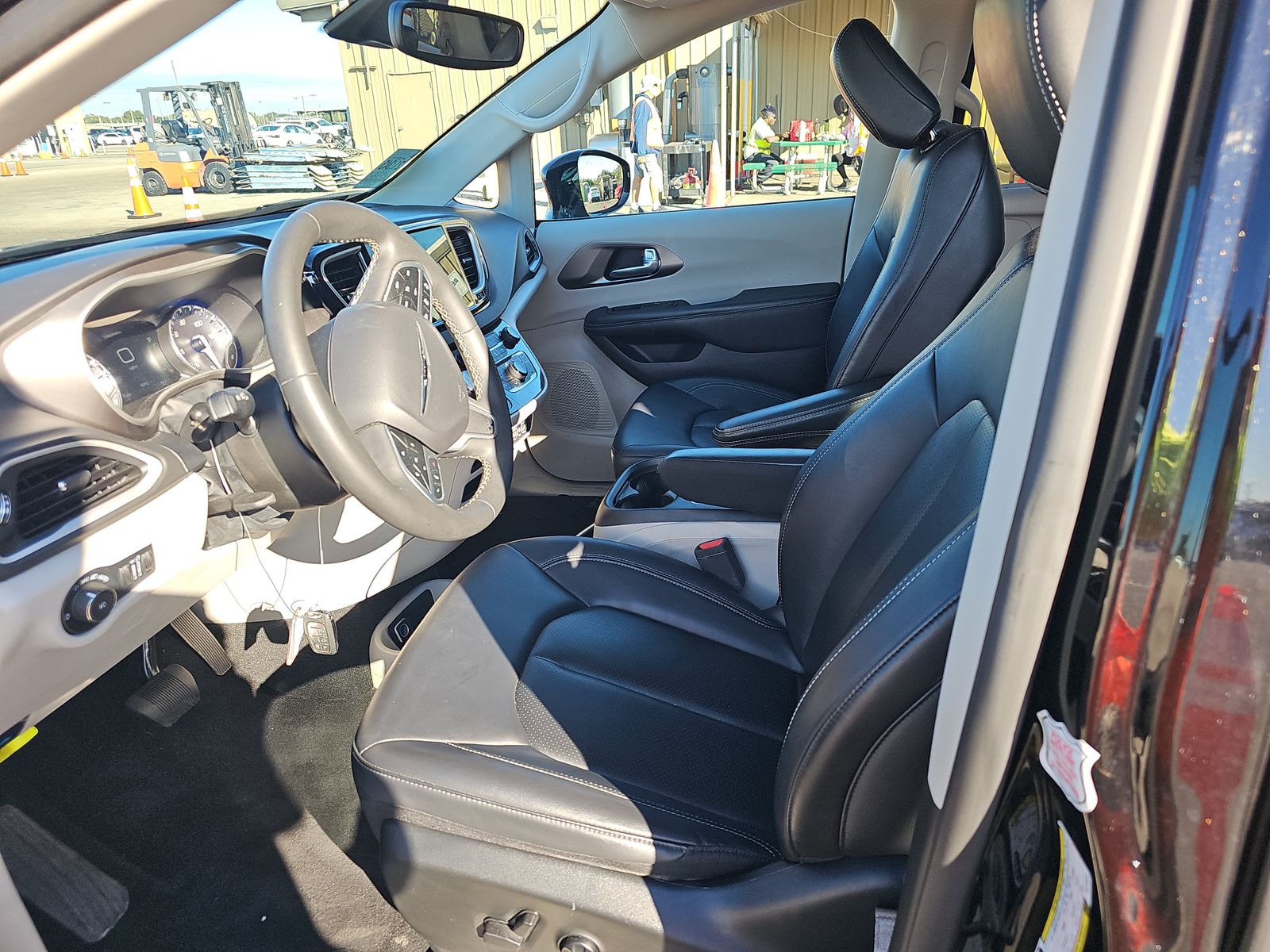 2024 Chrysler Pacifica Touring L FWD