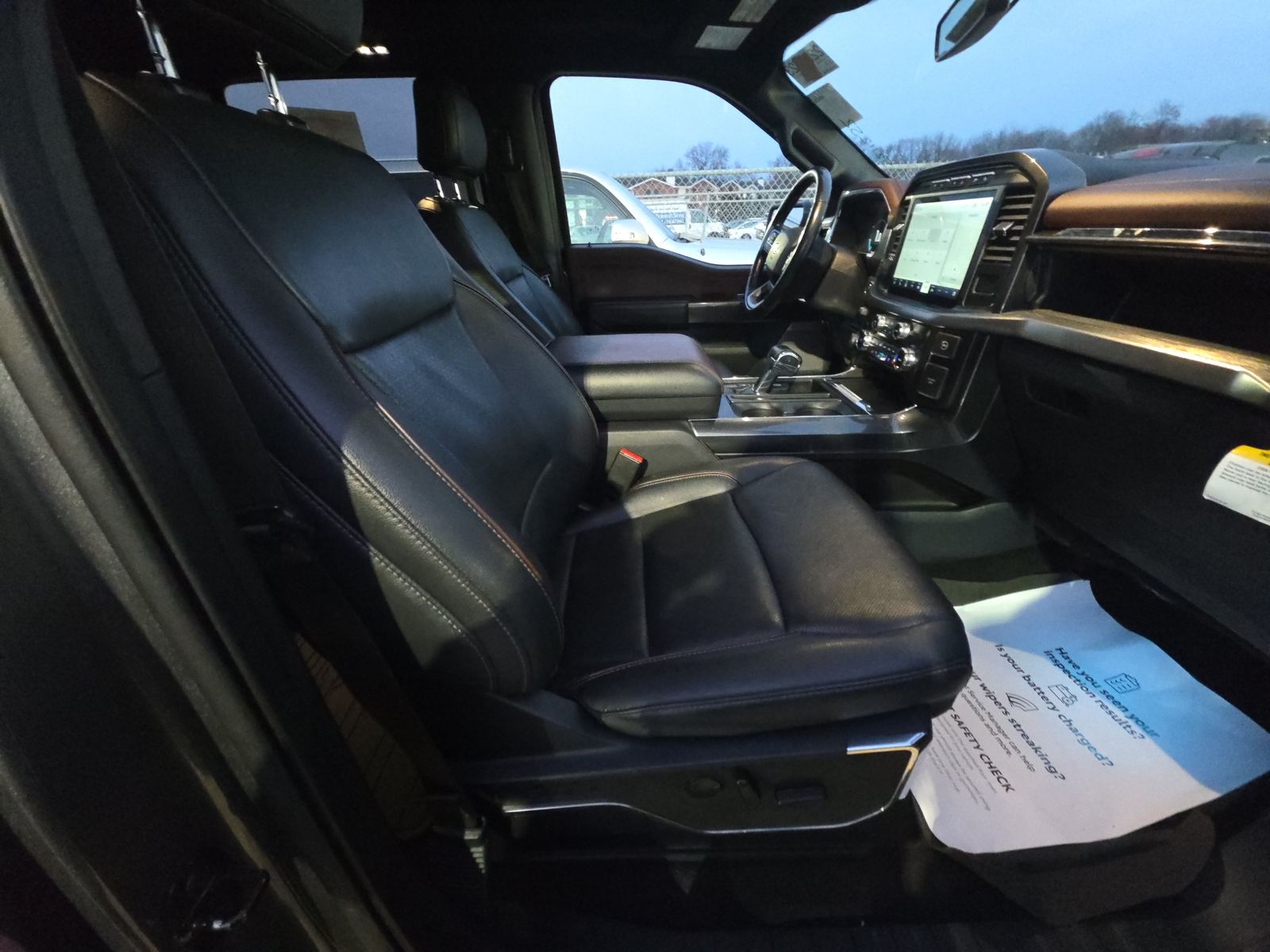 2022 Ford F-150 Hybrid Lariat AWD