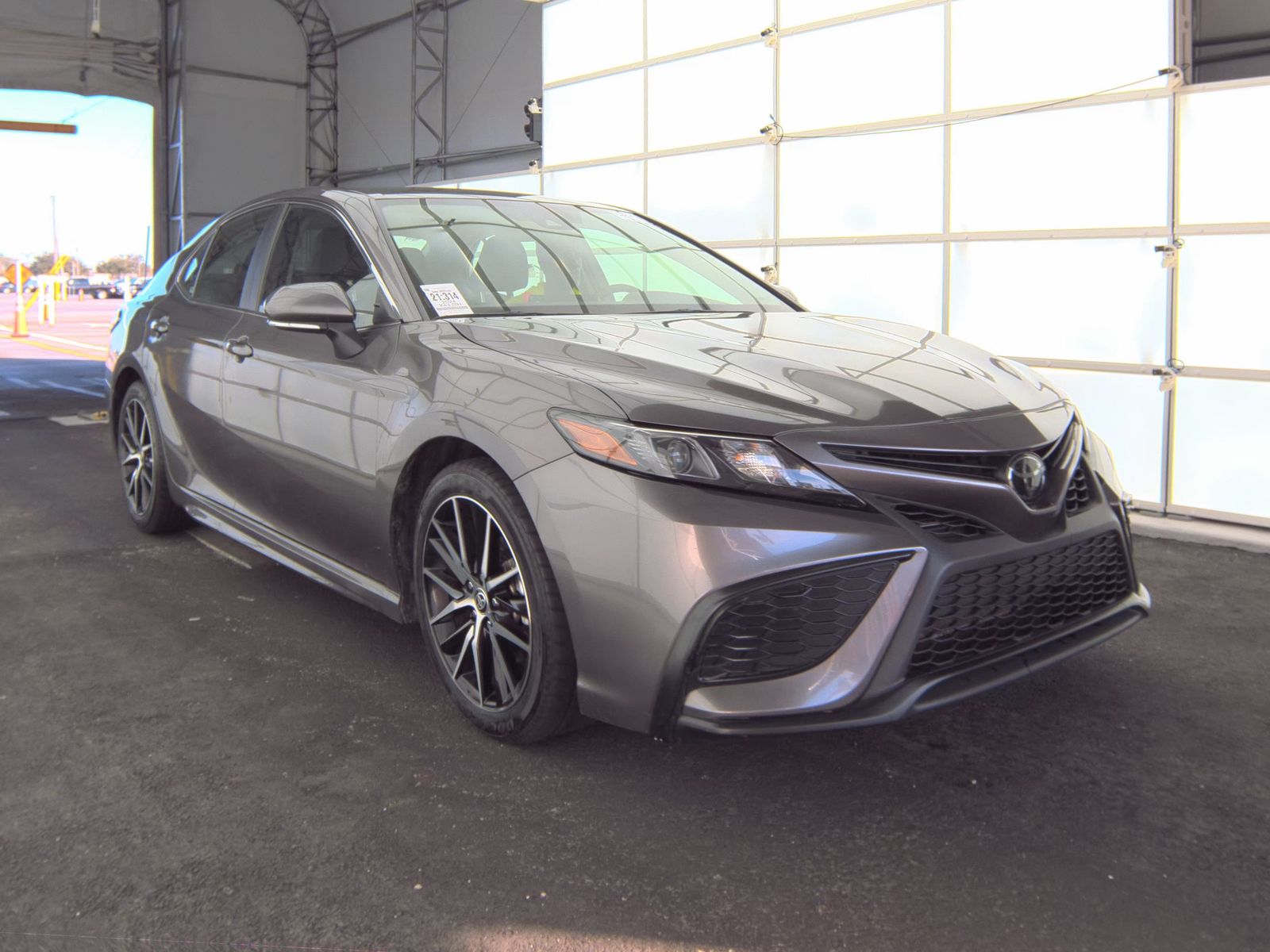 2024 Toyota Camry SE FWD