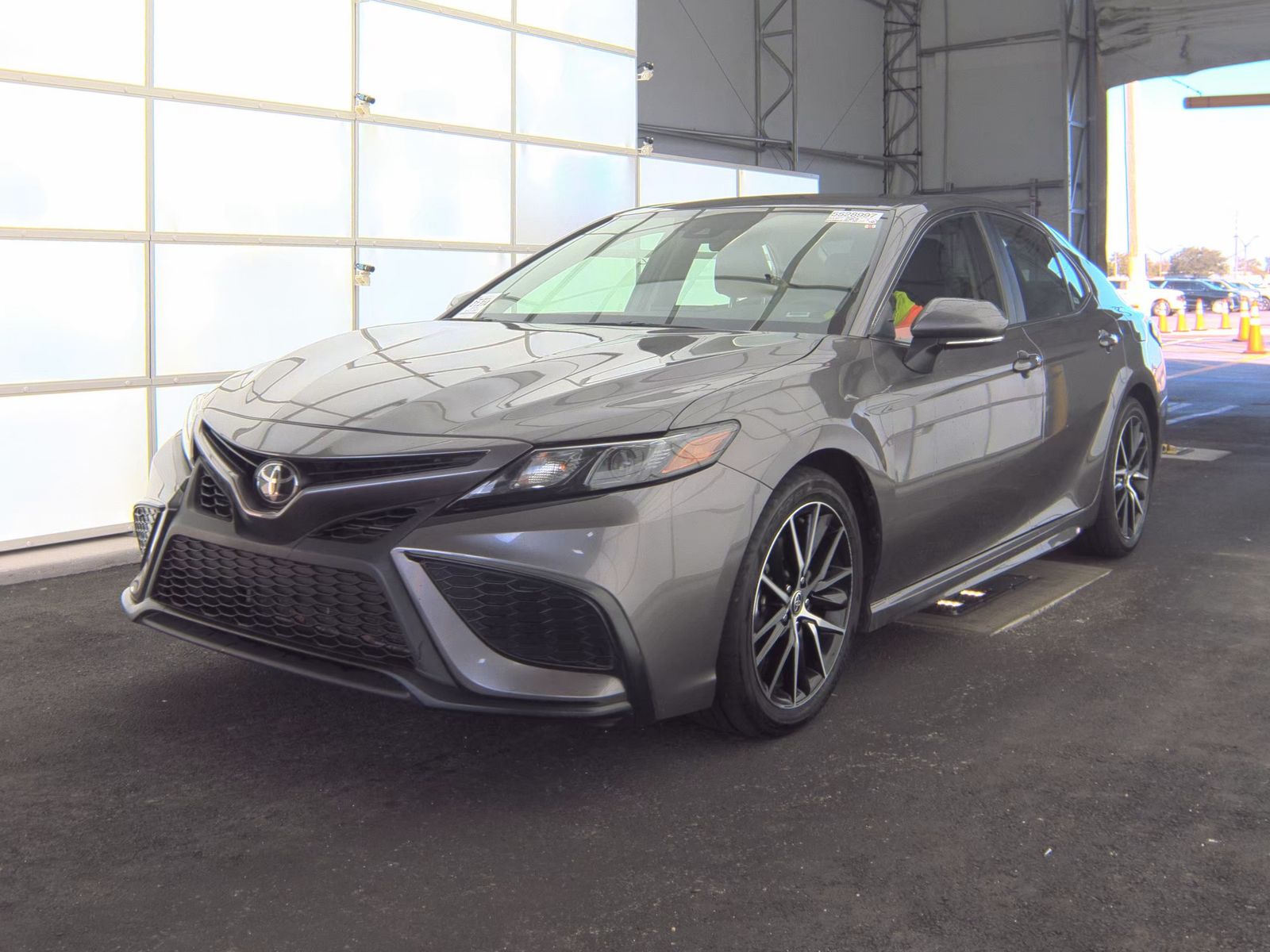 2024 Toyota Camry SE FWD