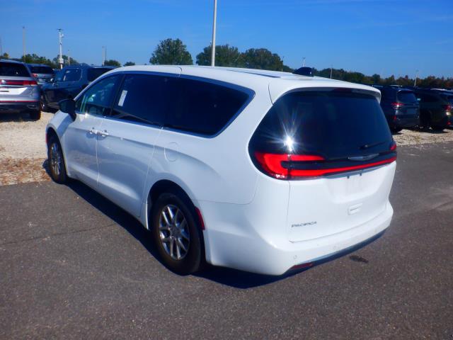 2024 Chrysler Pacifica Touring L FWD