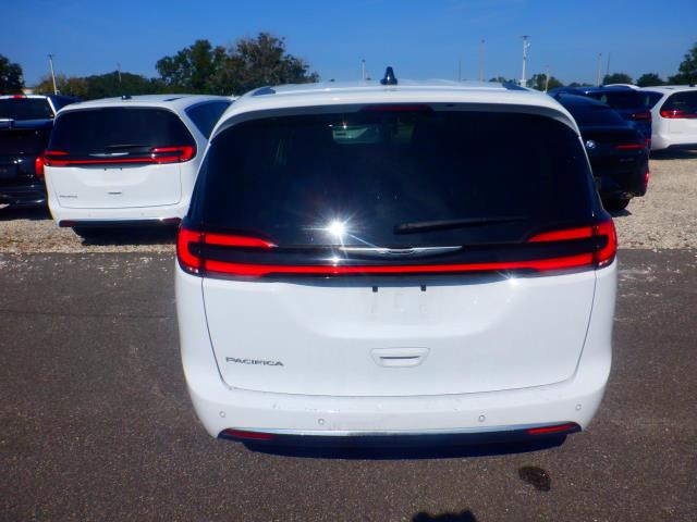2024 Chrysler Pacifica Touring L FWD