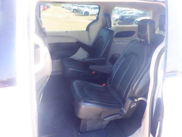 2024 Chrysler Pacifica Touring L FWD