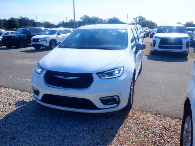 2024 Chrysler Pacifica Touring L FWD
