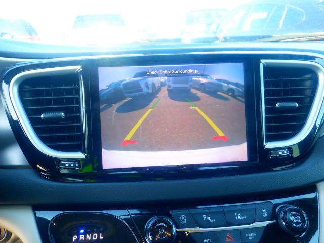 2024 Chrysler Pacifica Touring L FWD