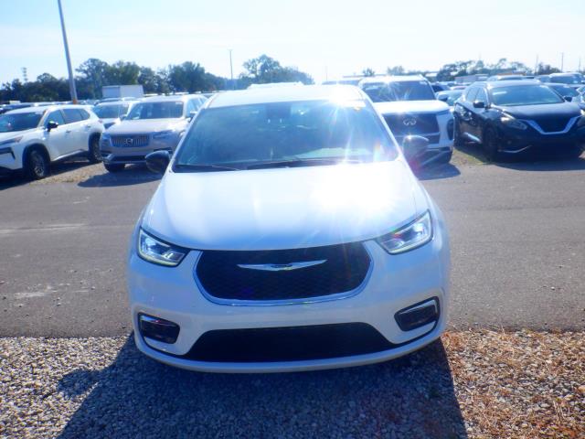 2024 Chrysler Pacifica Touring L FWD