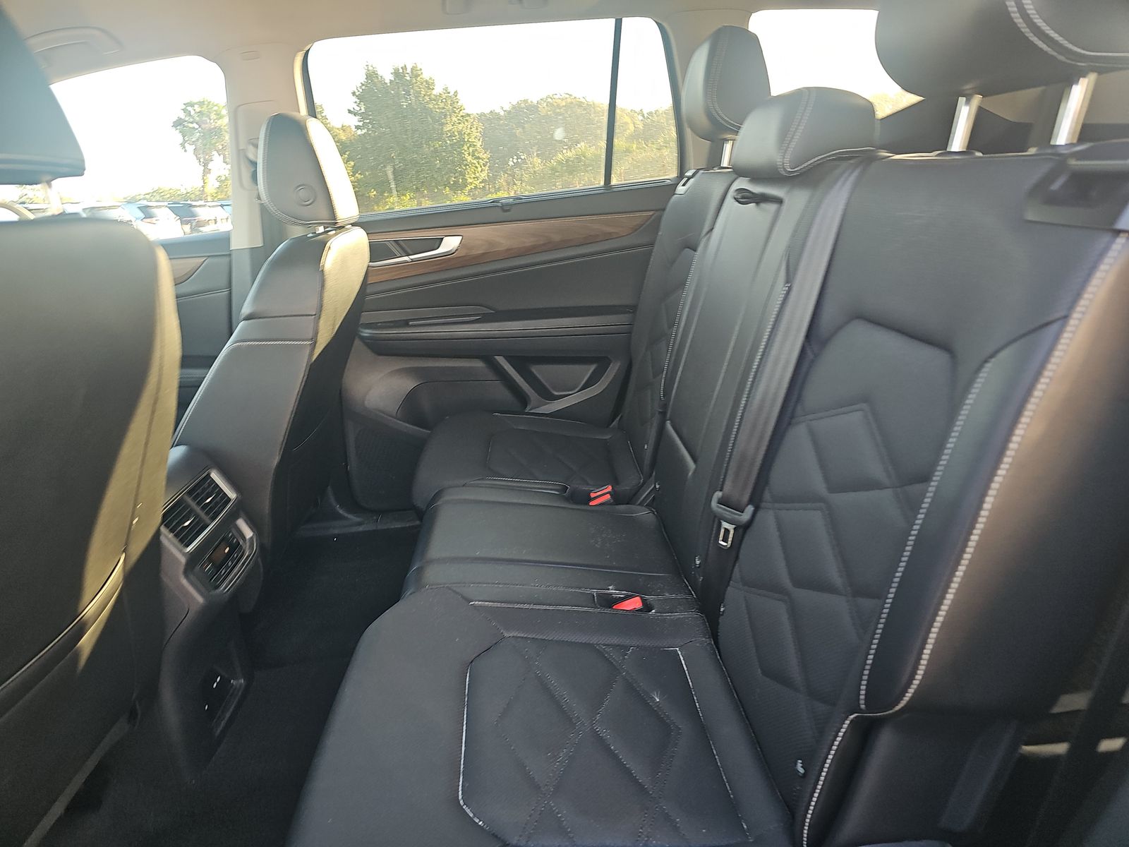 2024 Volkswagen Atlas 2.0T SE AWD