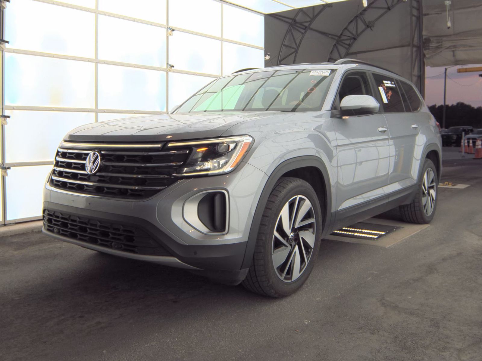 2024 Volkswagen Atlas 2.0T SE AWD