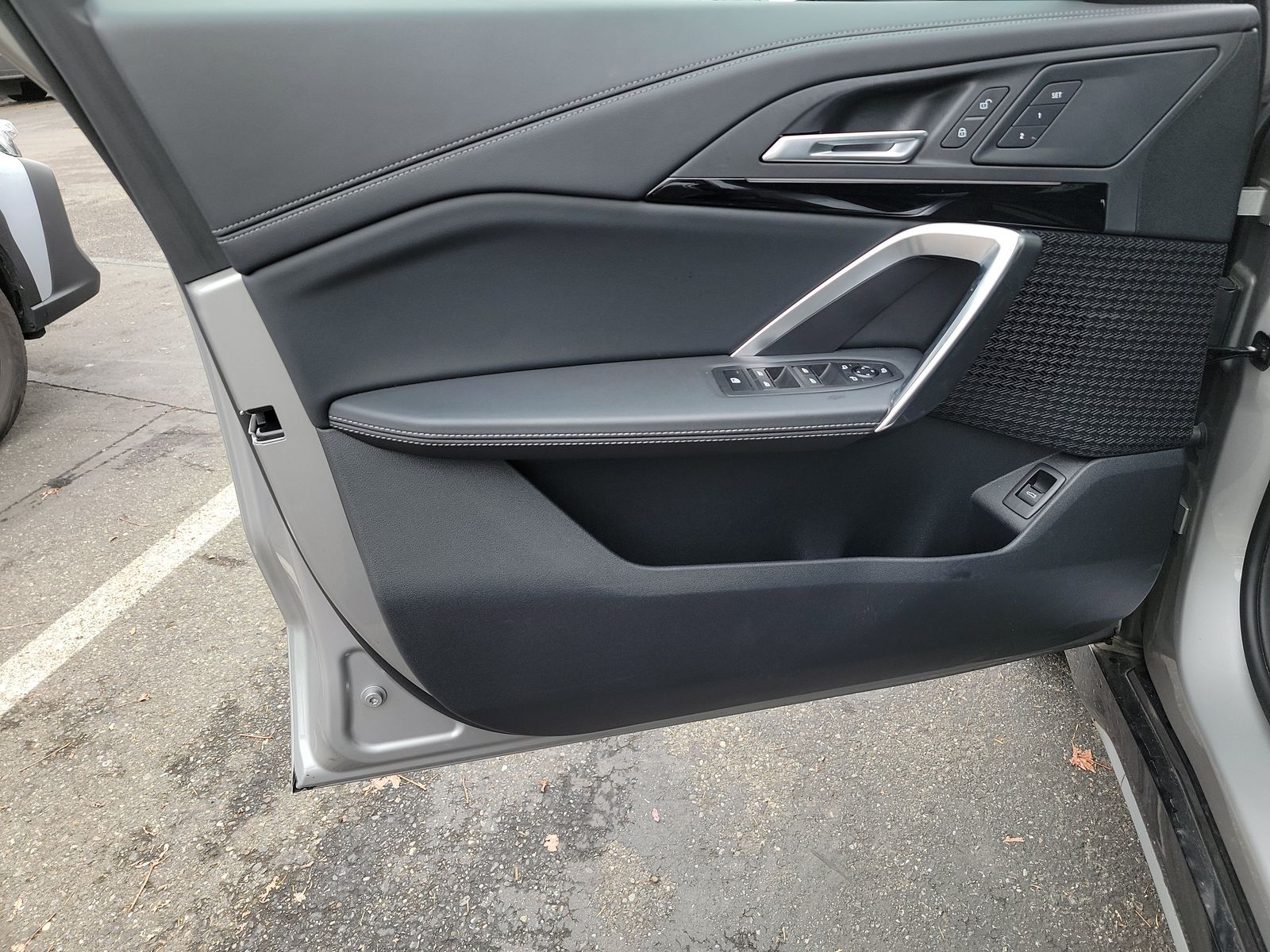 2025 BMW X1 xDrive28i AWD